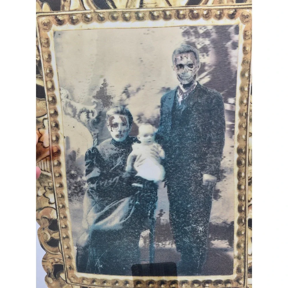Unbranded Lenticular Halloween Wall‎ Art Gold Spooky Skeleton Portrait Hologram